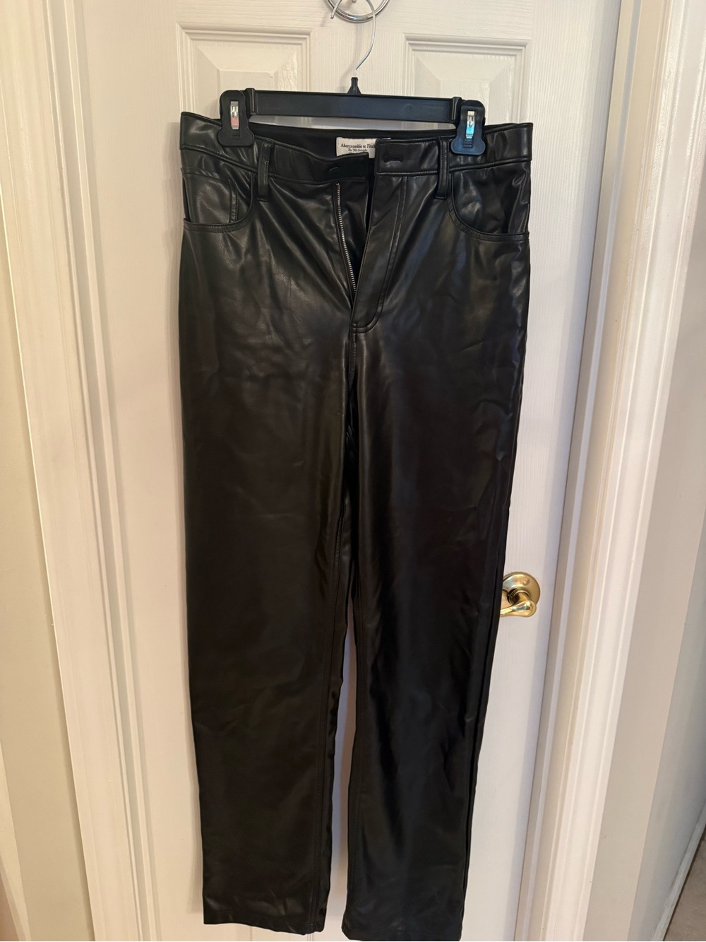 Abercrombie & Fitch Black Leather -The '90s Straight Ultra High Rise